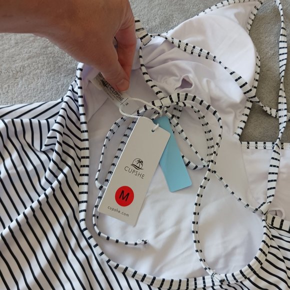 Cupshe - Black and White Stripe One-Piece - Picture 5 of 5